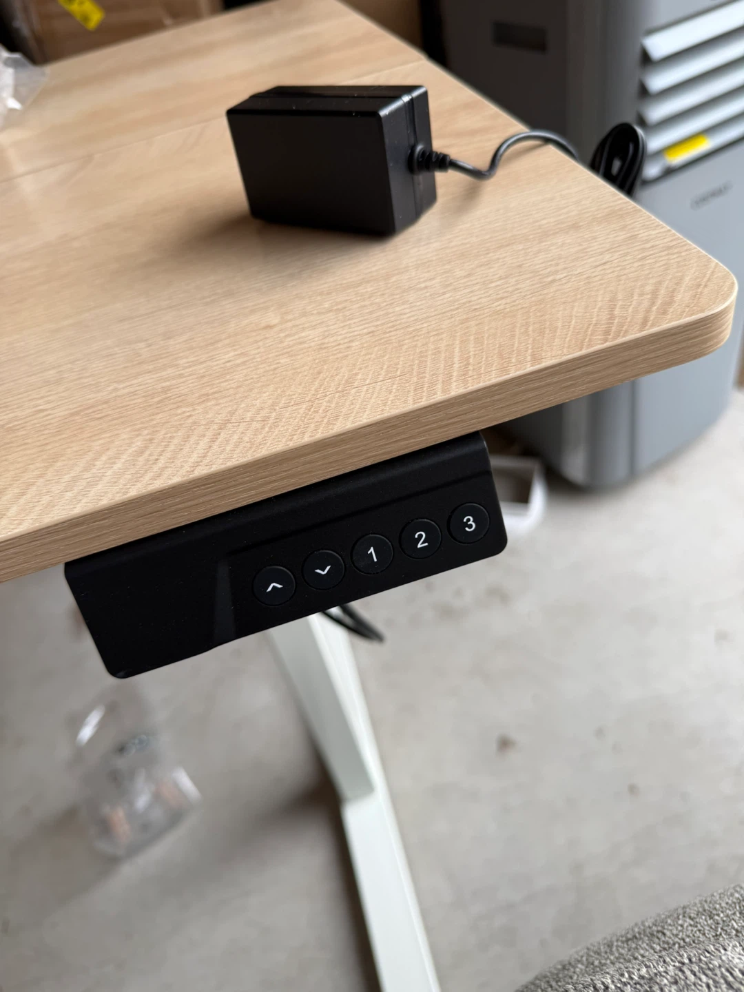 Adjustable Standing Desk 48inches - photo 3