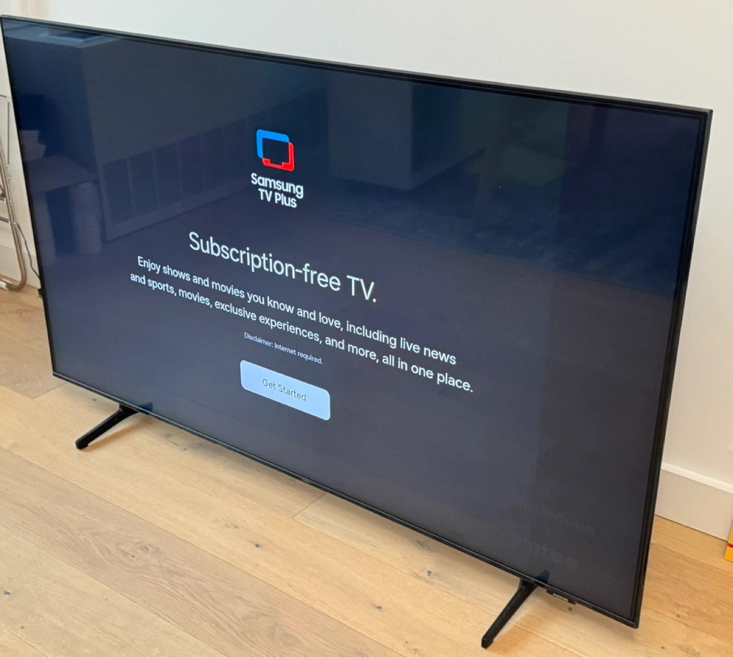 Samsung 55” Crystal UHD 4K Smart TV Like New — $220 Moving Sale - photo 2