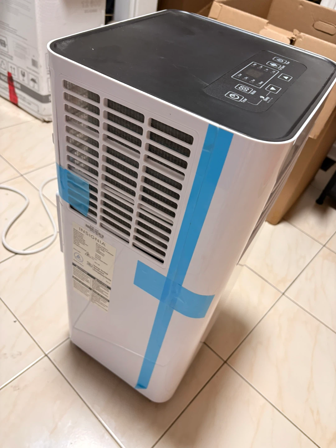 Insignia 3-in-1 Portable Air Conditioner/Dehumidifier/Fan - photo 3