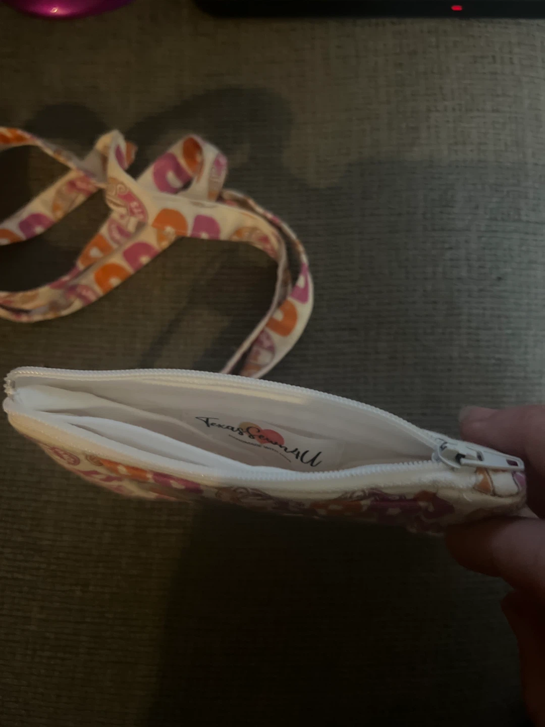 Dunkin' Donuts Lanyard Pouch - photo 3