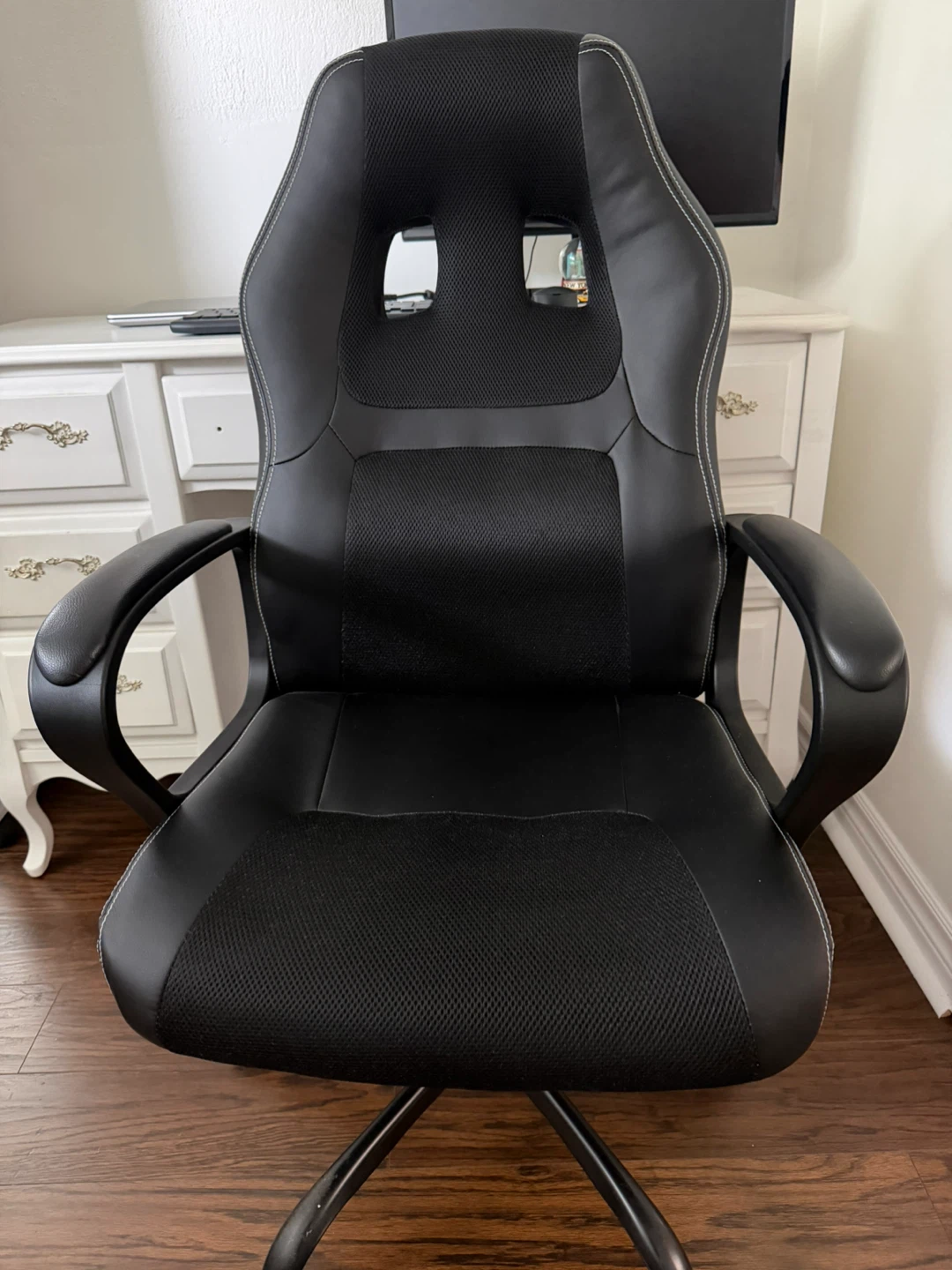 Black Gaming Chair - photo 4