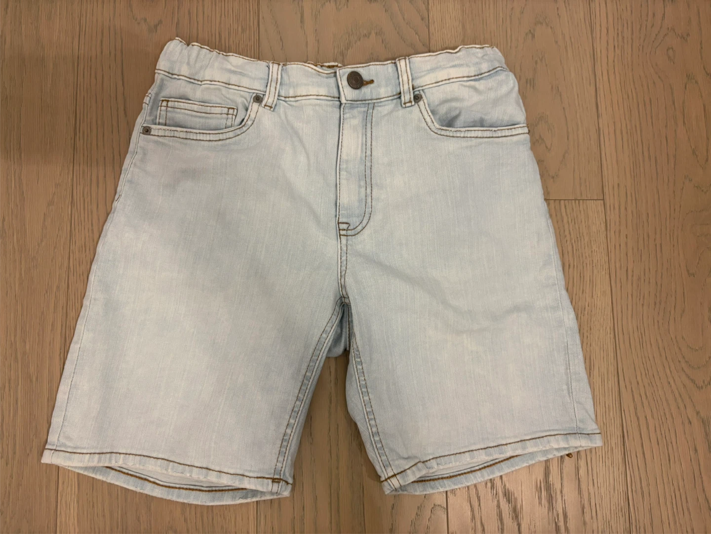 ZARA Boys Light Wash Denim Shorts - size 13-14