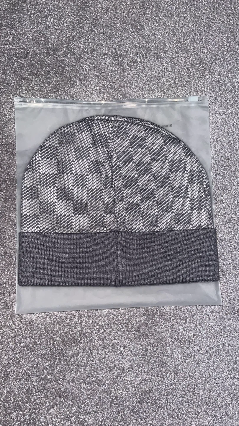 LV GREY BEANIE - photo 2