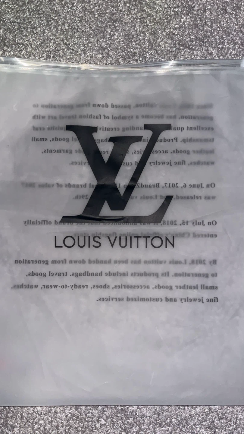 LV GREY BEANIE - photo 4