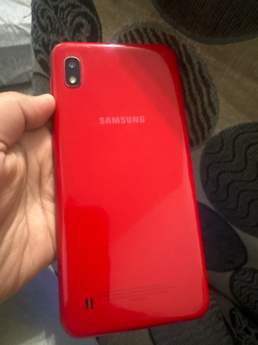 Samsung A10 - photo 2