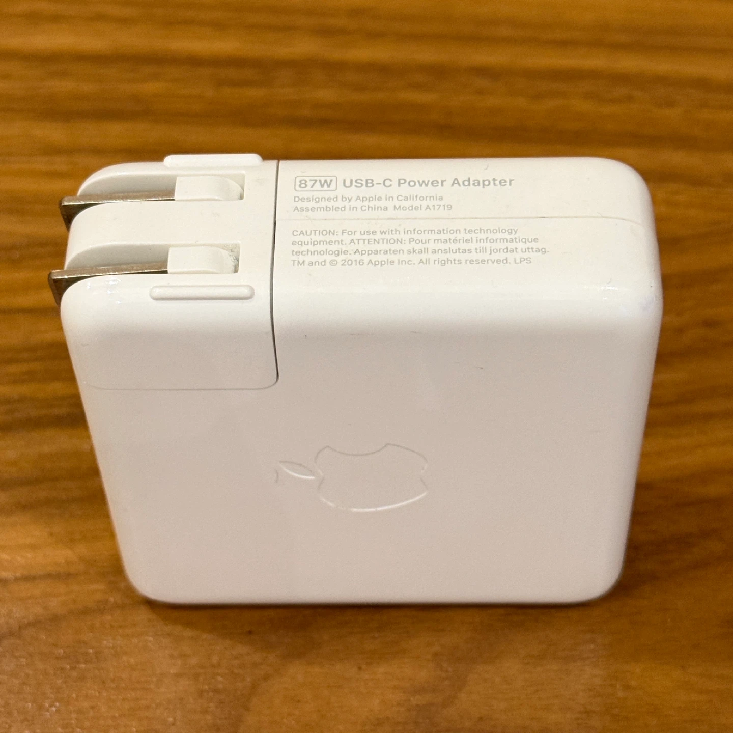 Apple 87W USB-C Power Adapter - photo 3