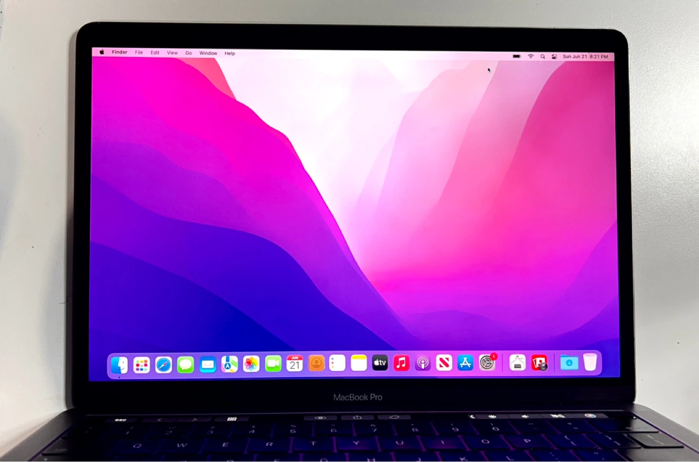 Apple MacBook Pro 13-inch 2016 8GB 256GB - photo 2