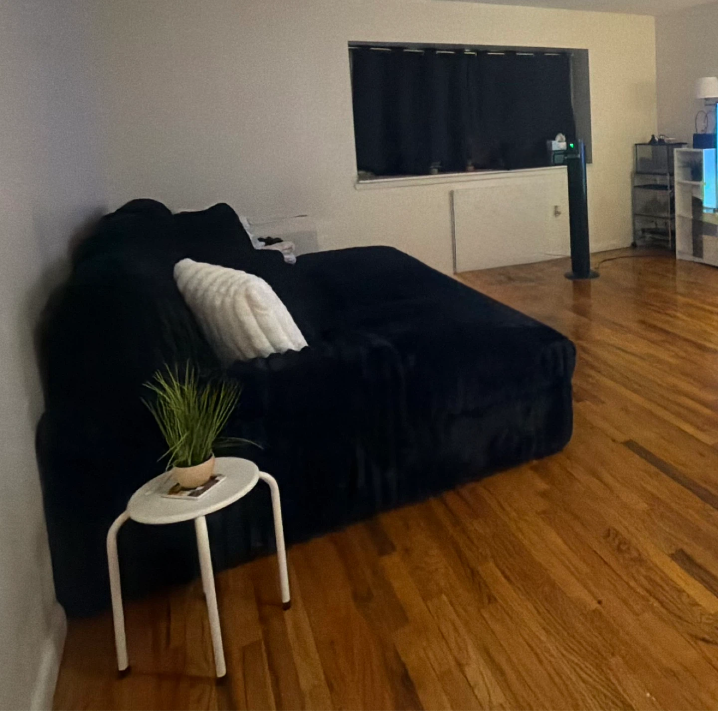 Black Sectional Sofa with Ottoman - photo 2