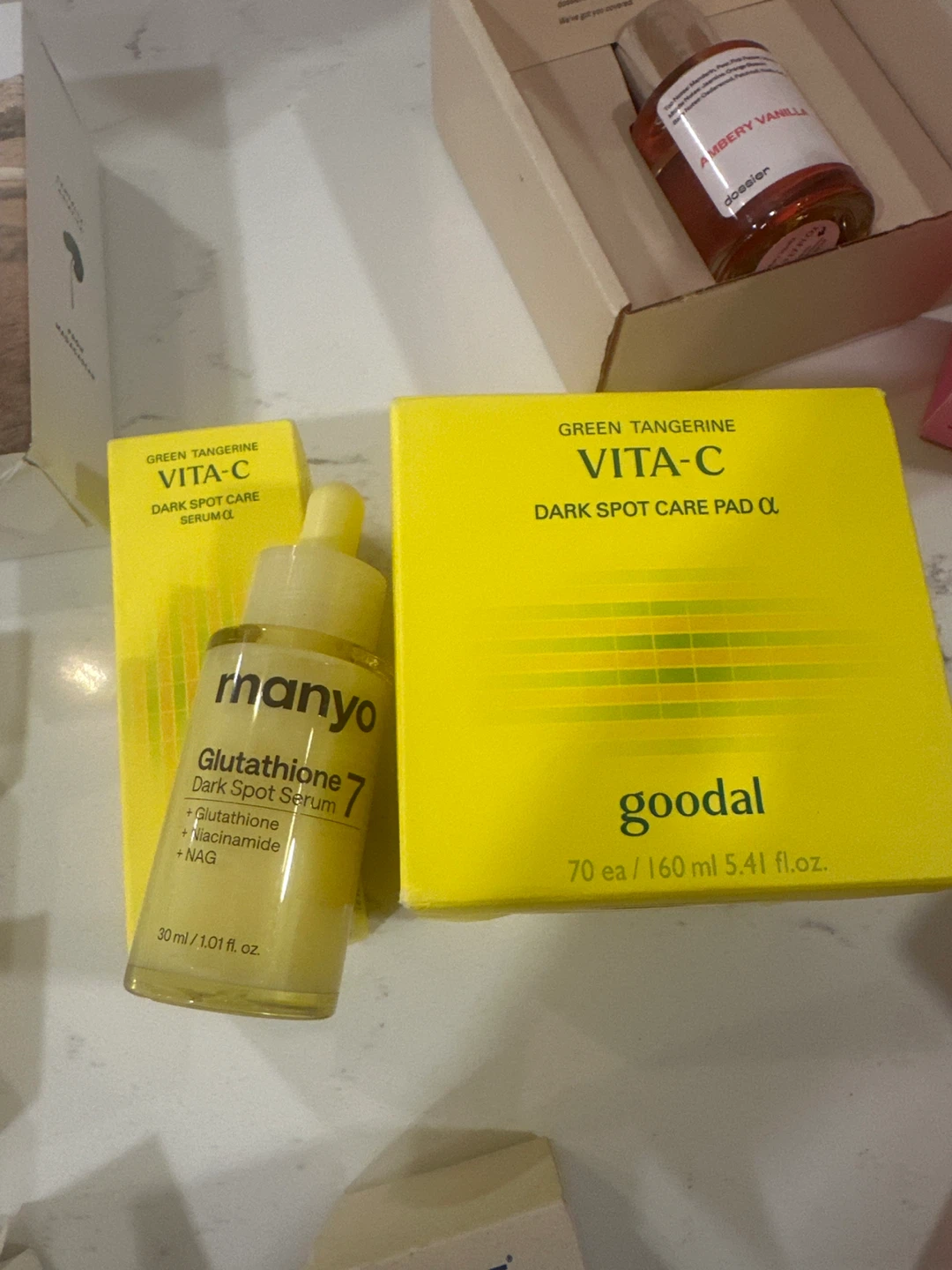 Goodal Vita-C Dark Spot Care Pad & Manyo Glutathione Serum