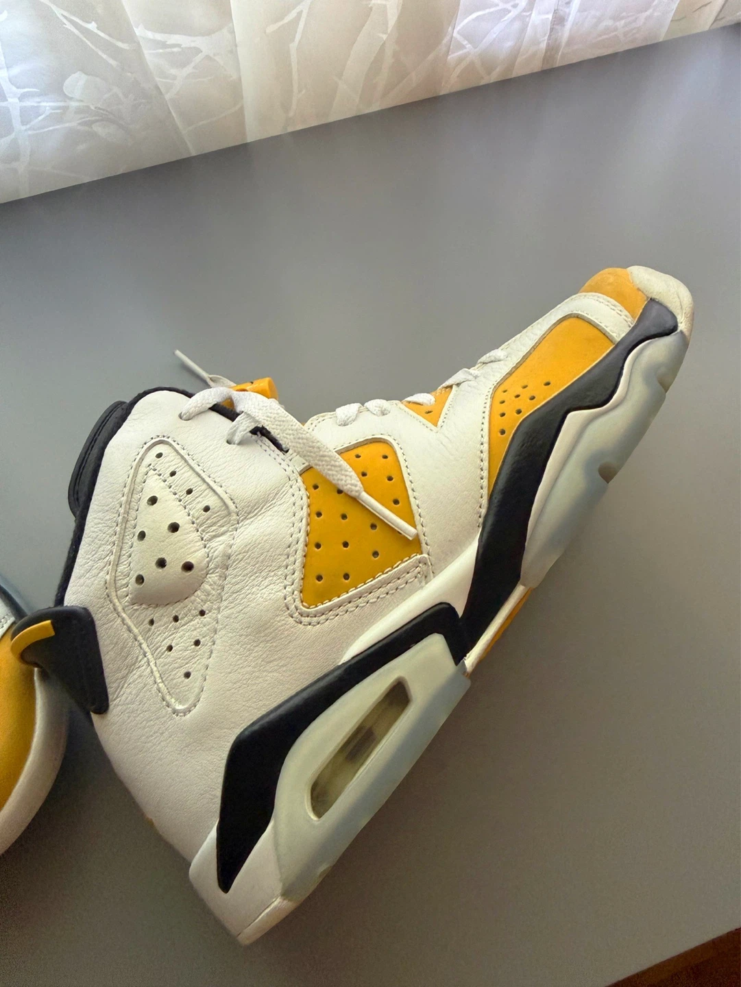 Air Jordan 6 Retro Sneakers - photo 4