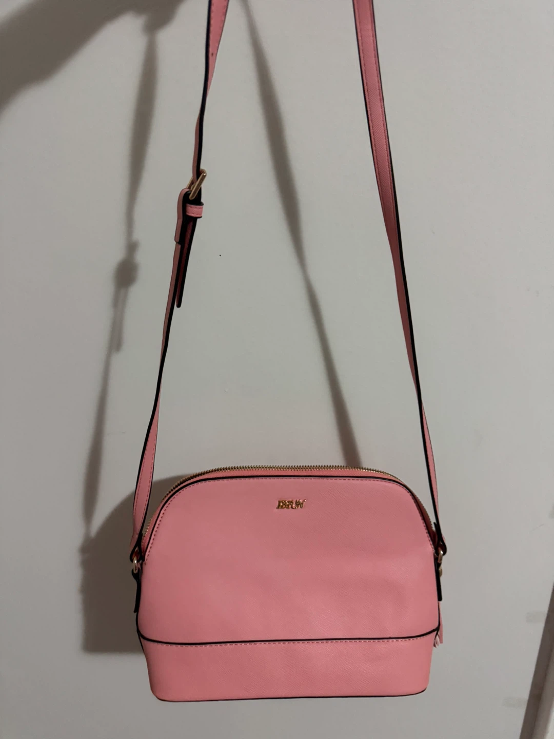 Pretty peachy pink purse