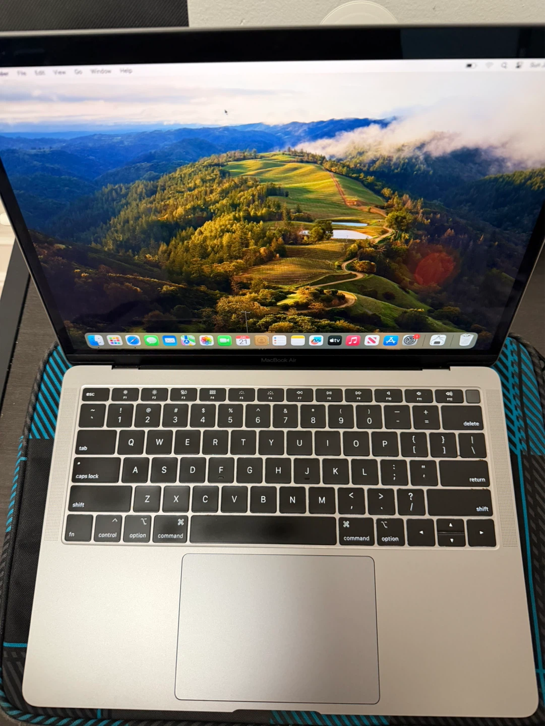 Apple MacBook Air 13” (2020) - LIKE NEW - photo 3