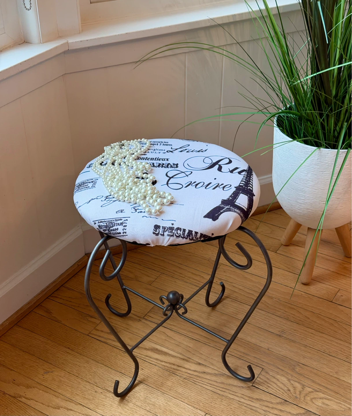 PARIS VANITY STOOL