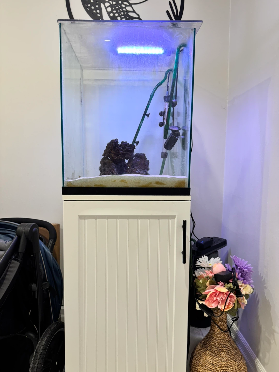 Glass Aquarium Tank with Stand 35 gallons - photo 3