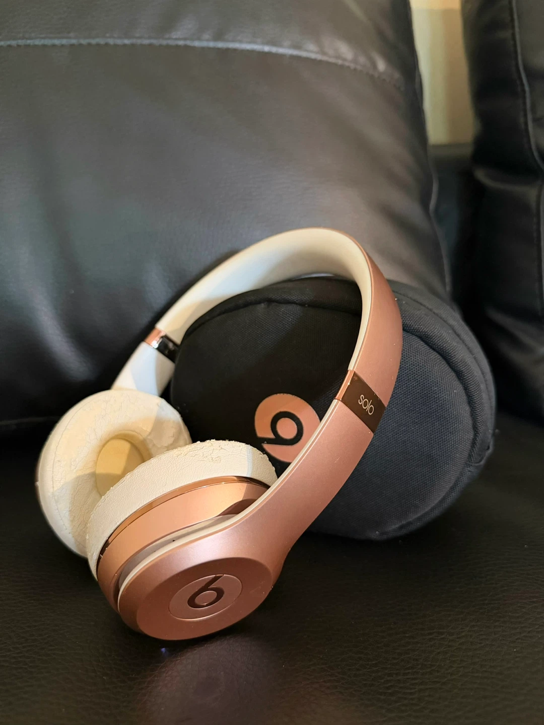 Beats Solo 3 Wireless Rose Gold Headphones