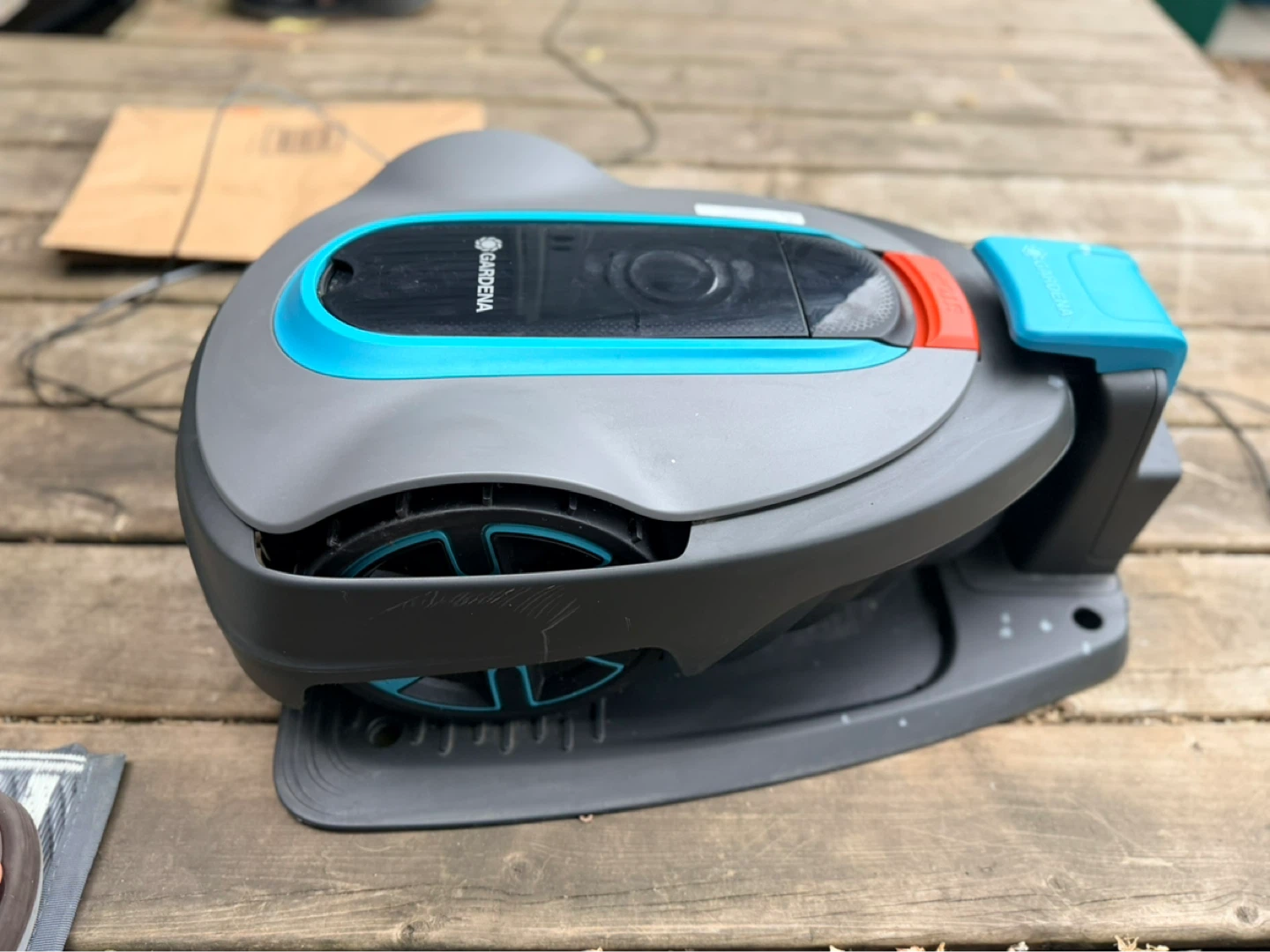 Robotic Lawn Mower- New Open box Gardena Sileno City - photo 3