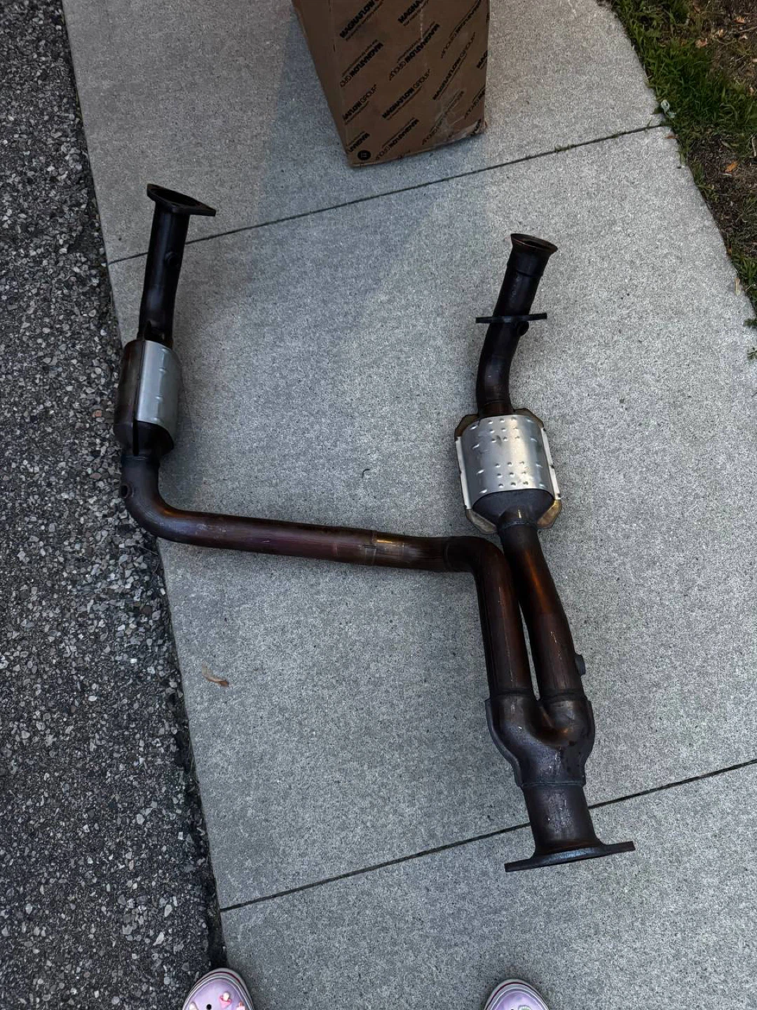 MagnaFlow 51097 Catalytic Converter Assembly for Silve - photo 4