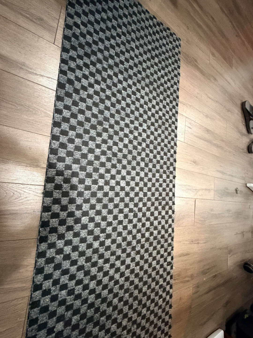 Runner Rug - Grey and Black Checkered Pattern - photo 3