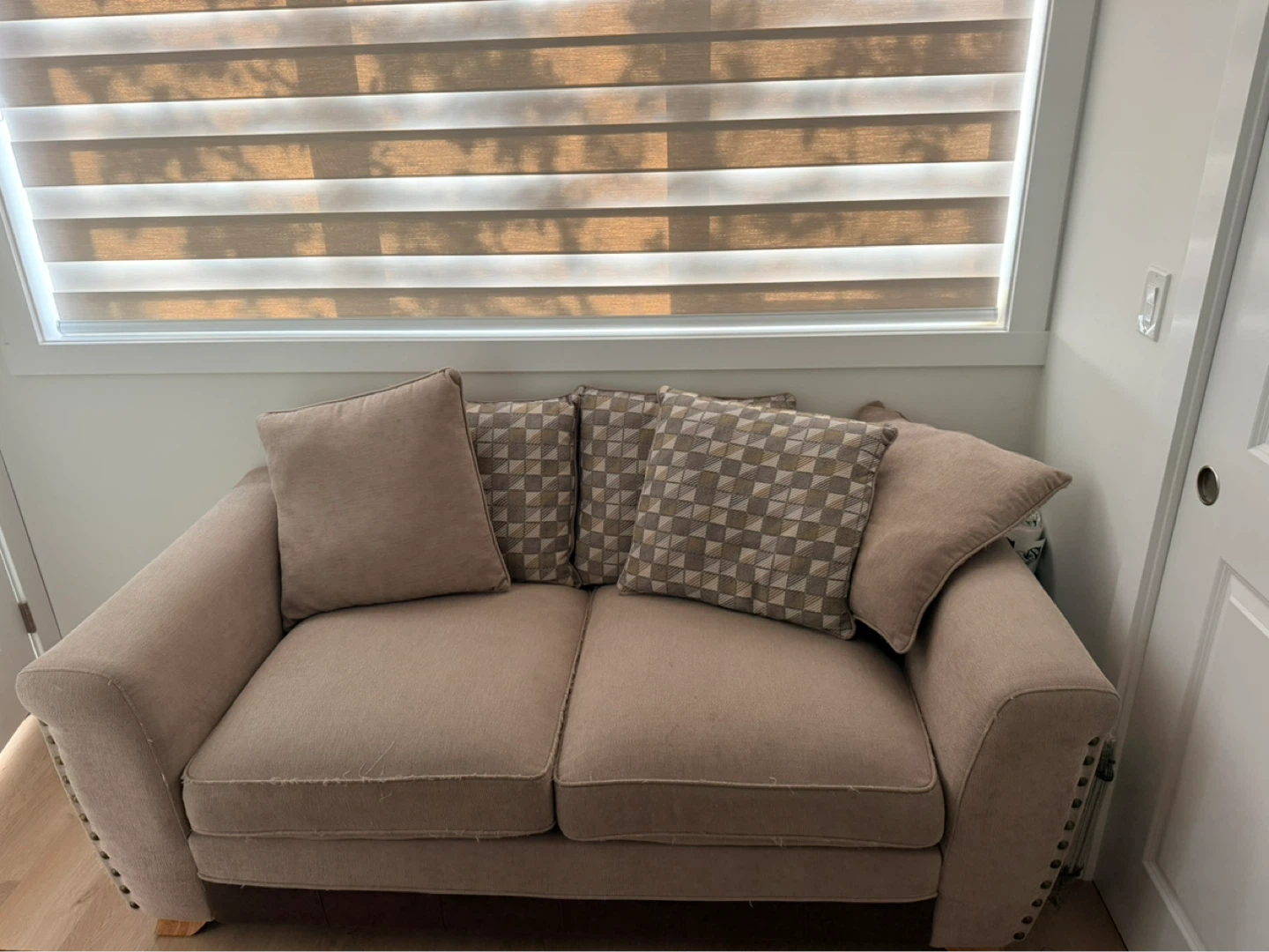 2 seater Sofa - photo 2