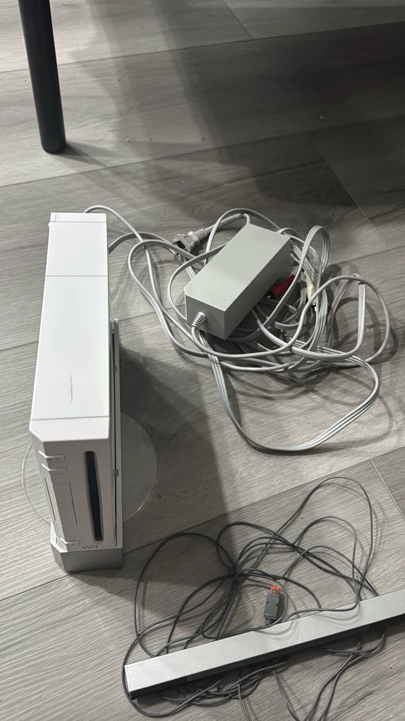 Wii Console + Games - photo 4