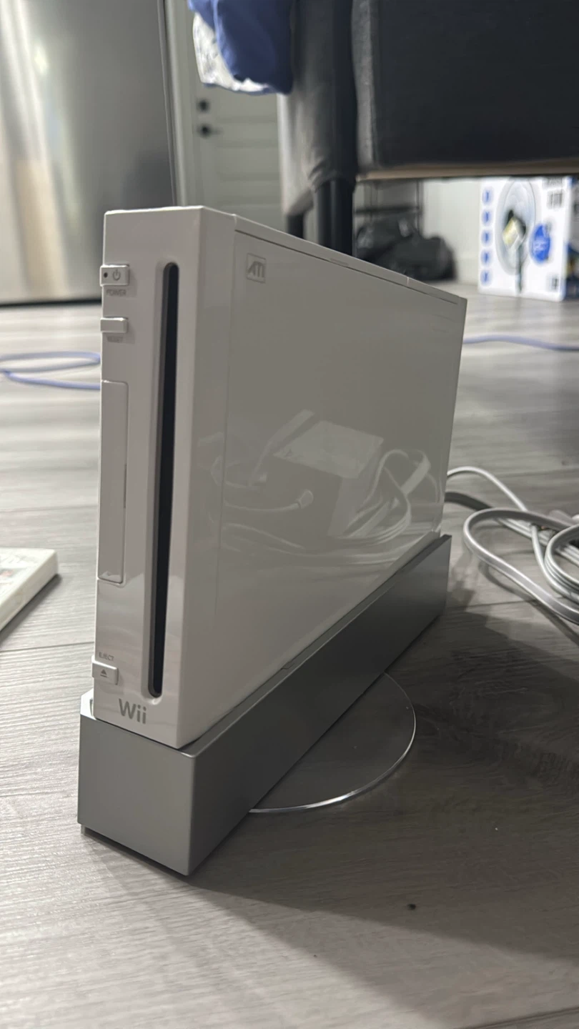 Wii Console + Games - photo 2