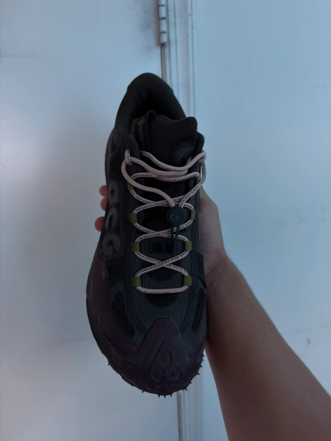 Nike ACG Lowcate GORE-TEX Trail Shoes - photo 2