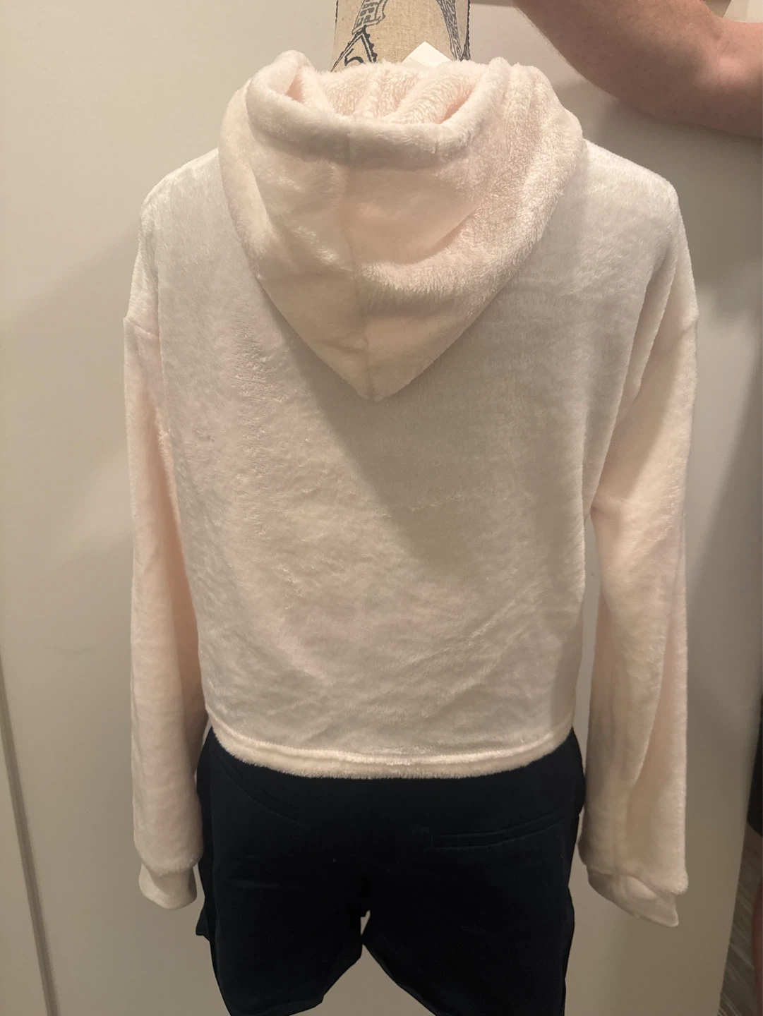 Juicy Couture plush hoody with draw strings New with tag. - photo 3