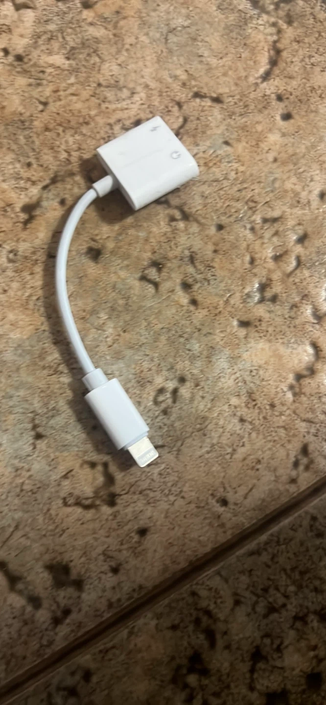 Apple Lightning to 3.5 mm Headphone Jack Adapter - photo 2