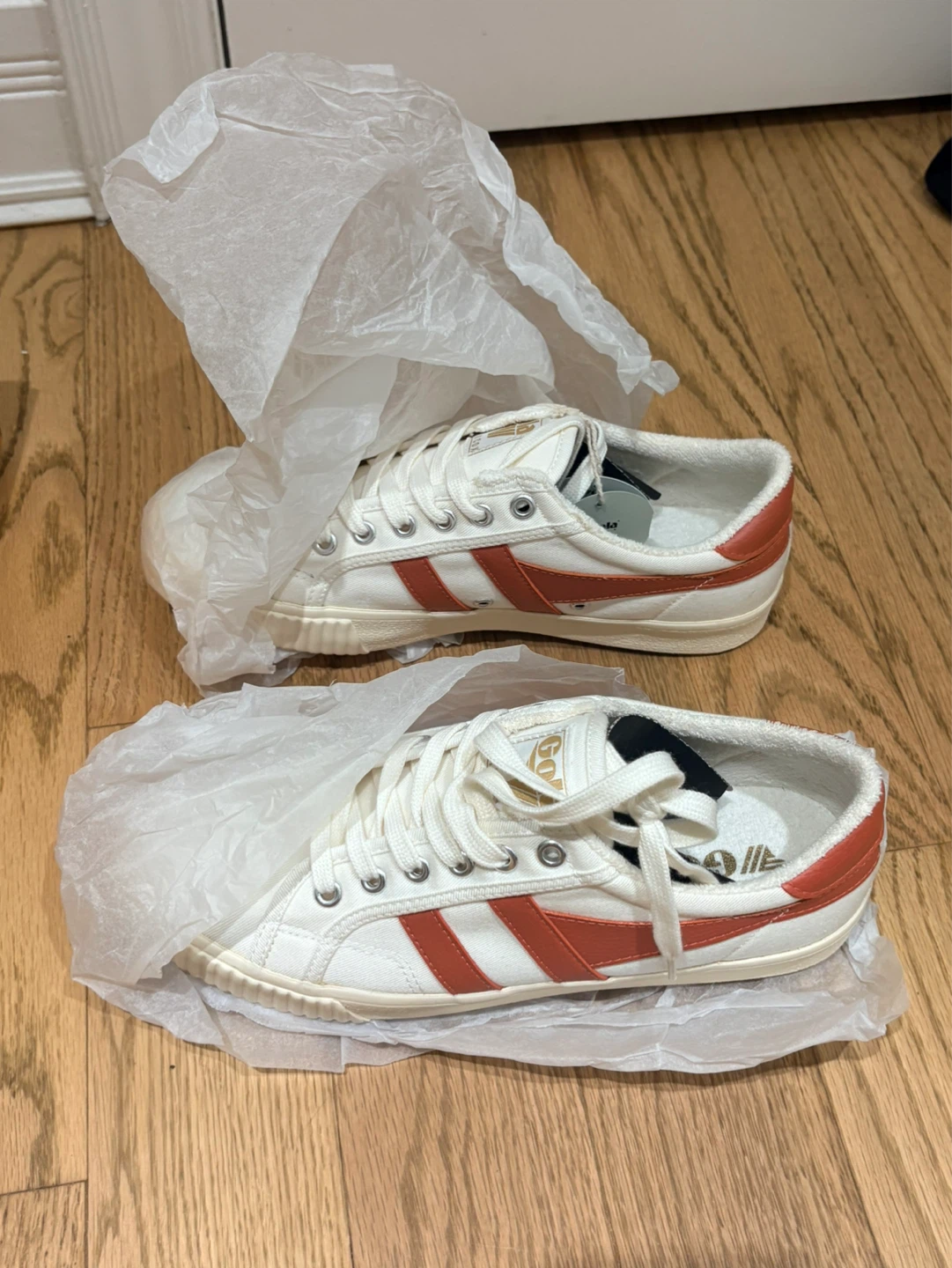 NIB Gola Tennis Mark Cox Shoes - Off White/Hot Coral