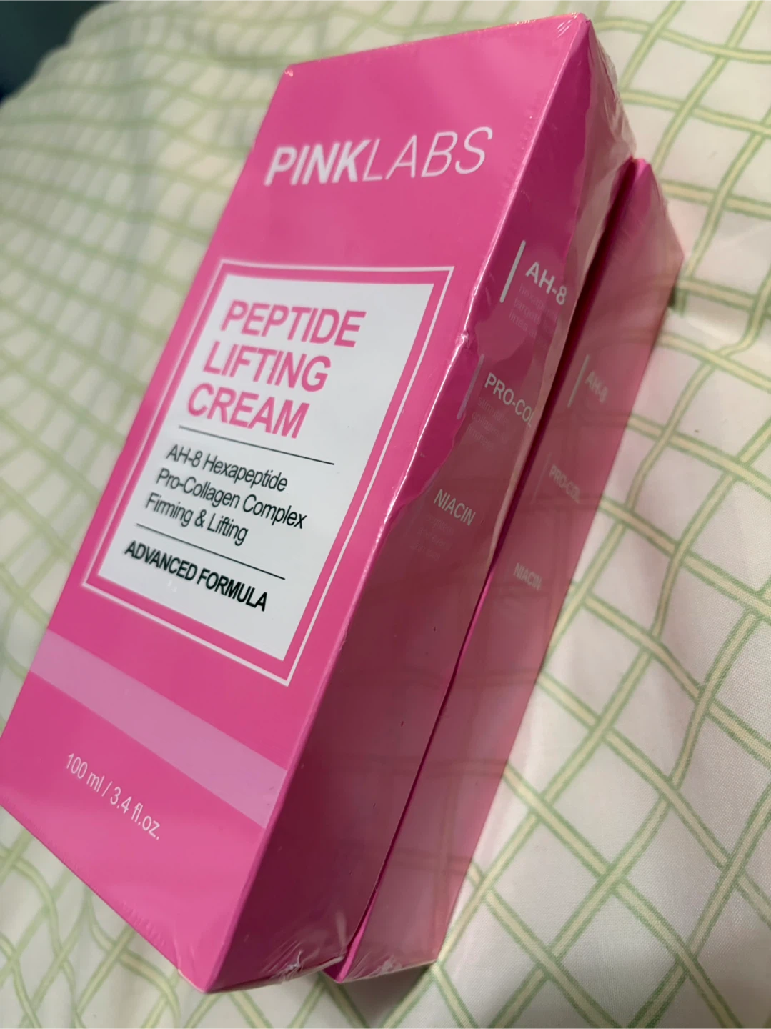 Pinklabs Peptide Lifting Cream For Neck Advanced Formula 2 - photo 3
