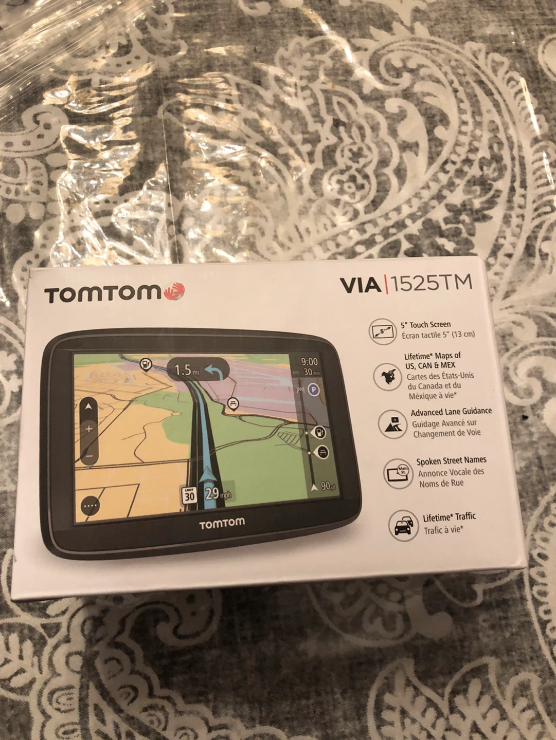 TomTom VIA 1525TM 5" GPS Navigation Device with Maps