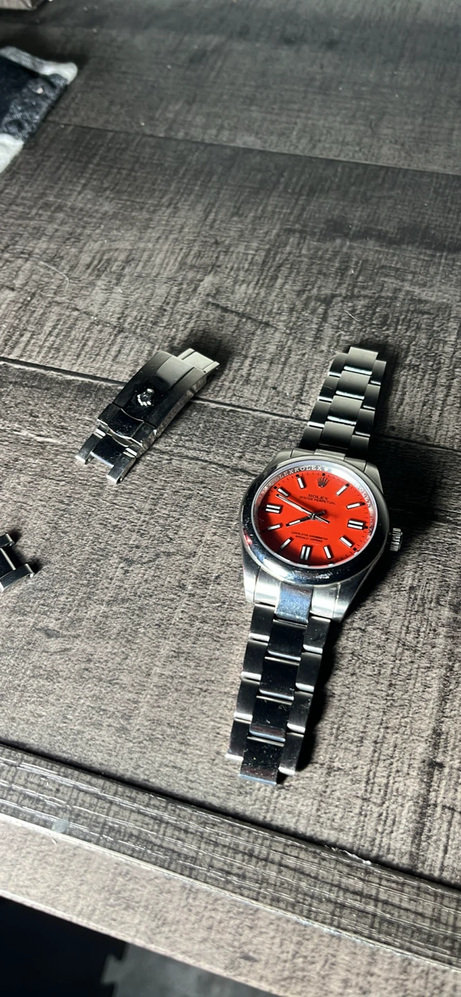 Rolex Oyster Perpetual Red Dial Men's Watch - photo 3