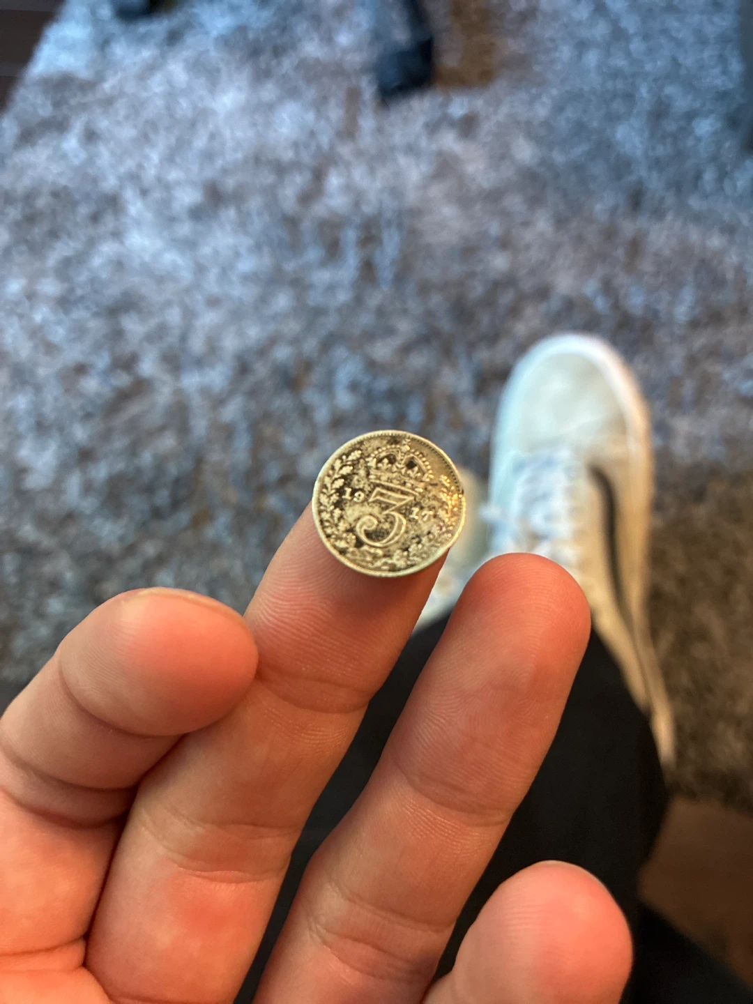 Vintage George V 3 Pence Coin - photo 2