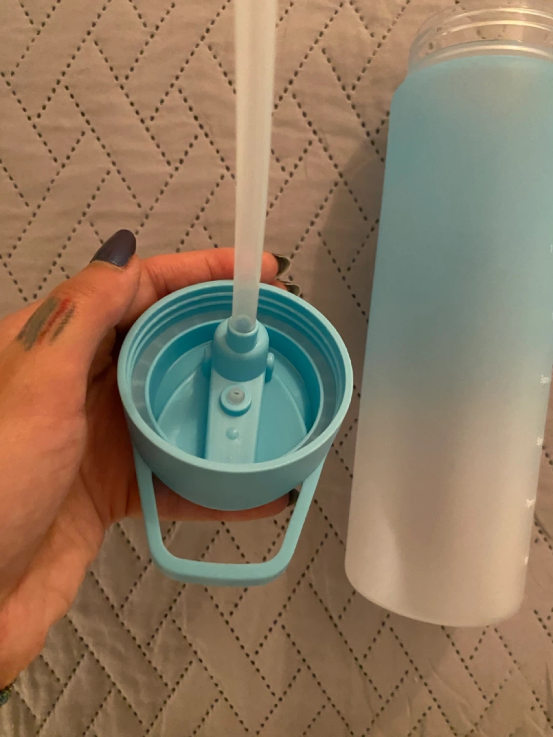 Water bottle with straw - photo 5