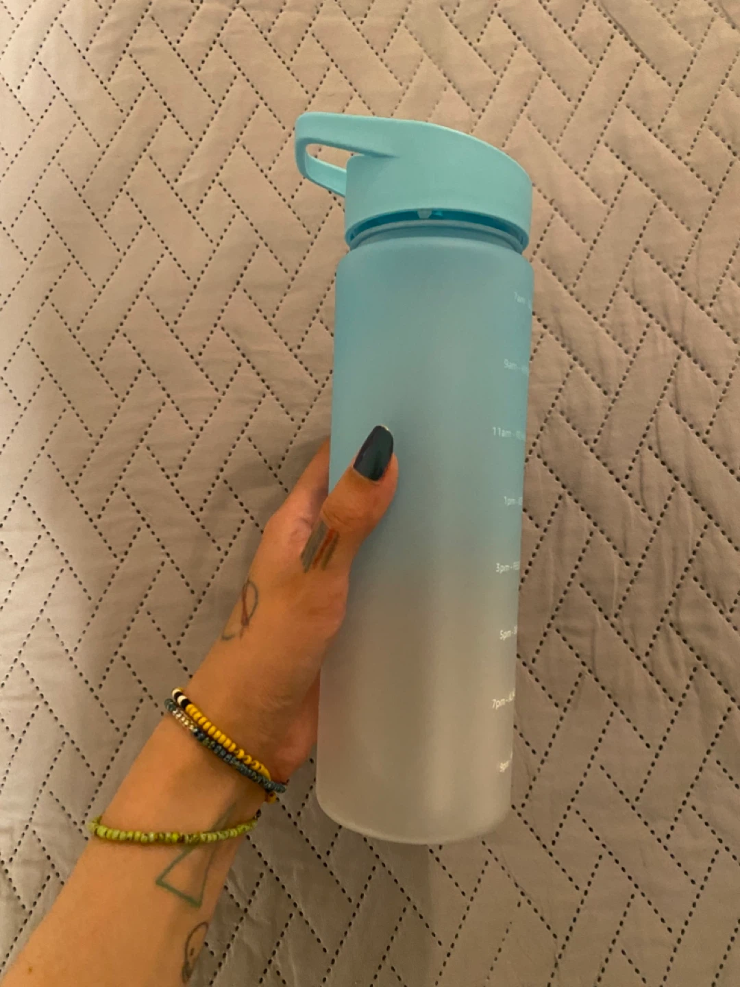 Water bottle with straw - photo 2