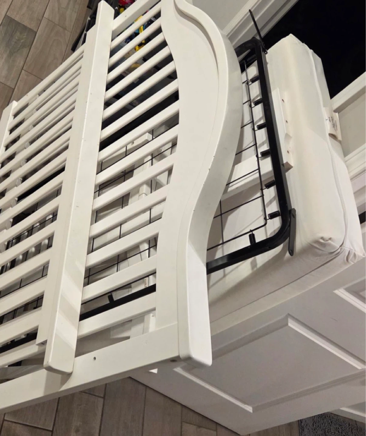 White crib - photo 2