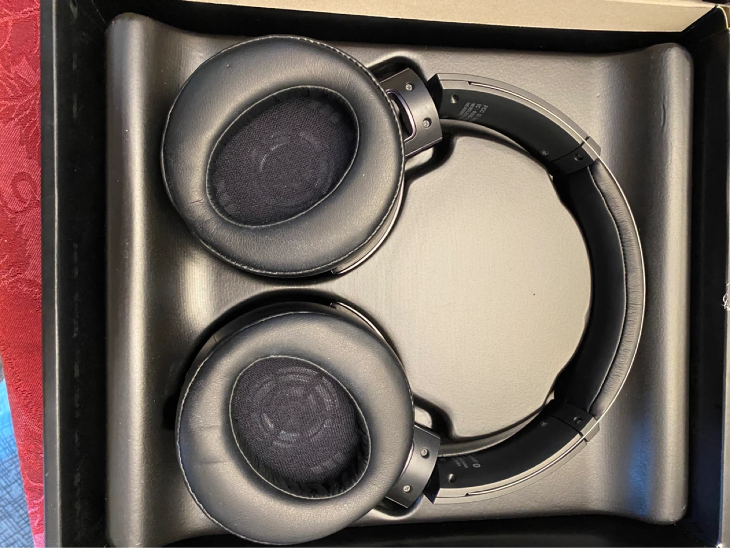Sony EXTRA BASS MDR-XB950BT Wireless Stereo Headphones - photo 3