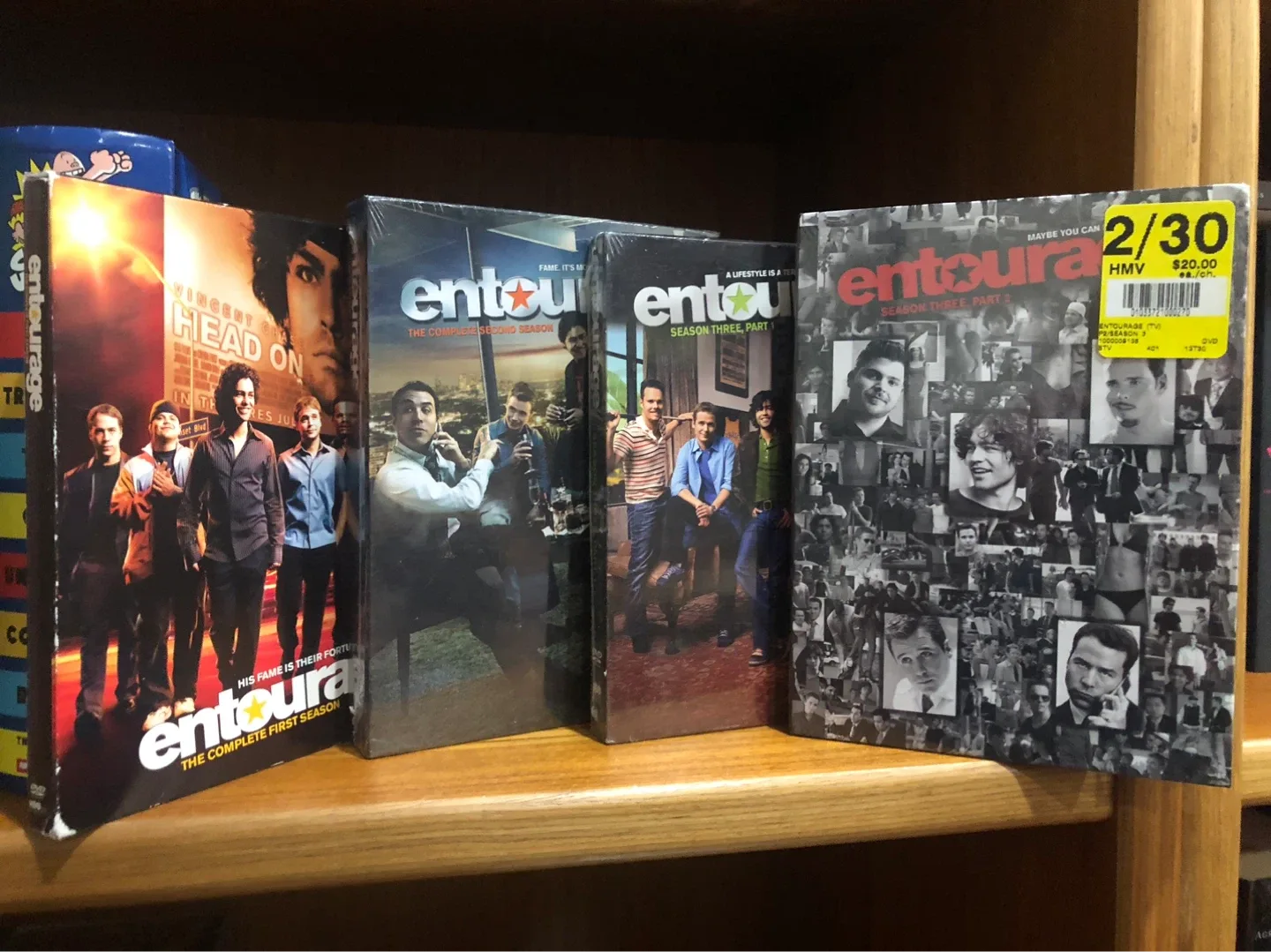Entourage DVD Seasons 1, 2, and 3 Part 1 & 2 ⚽️