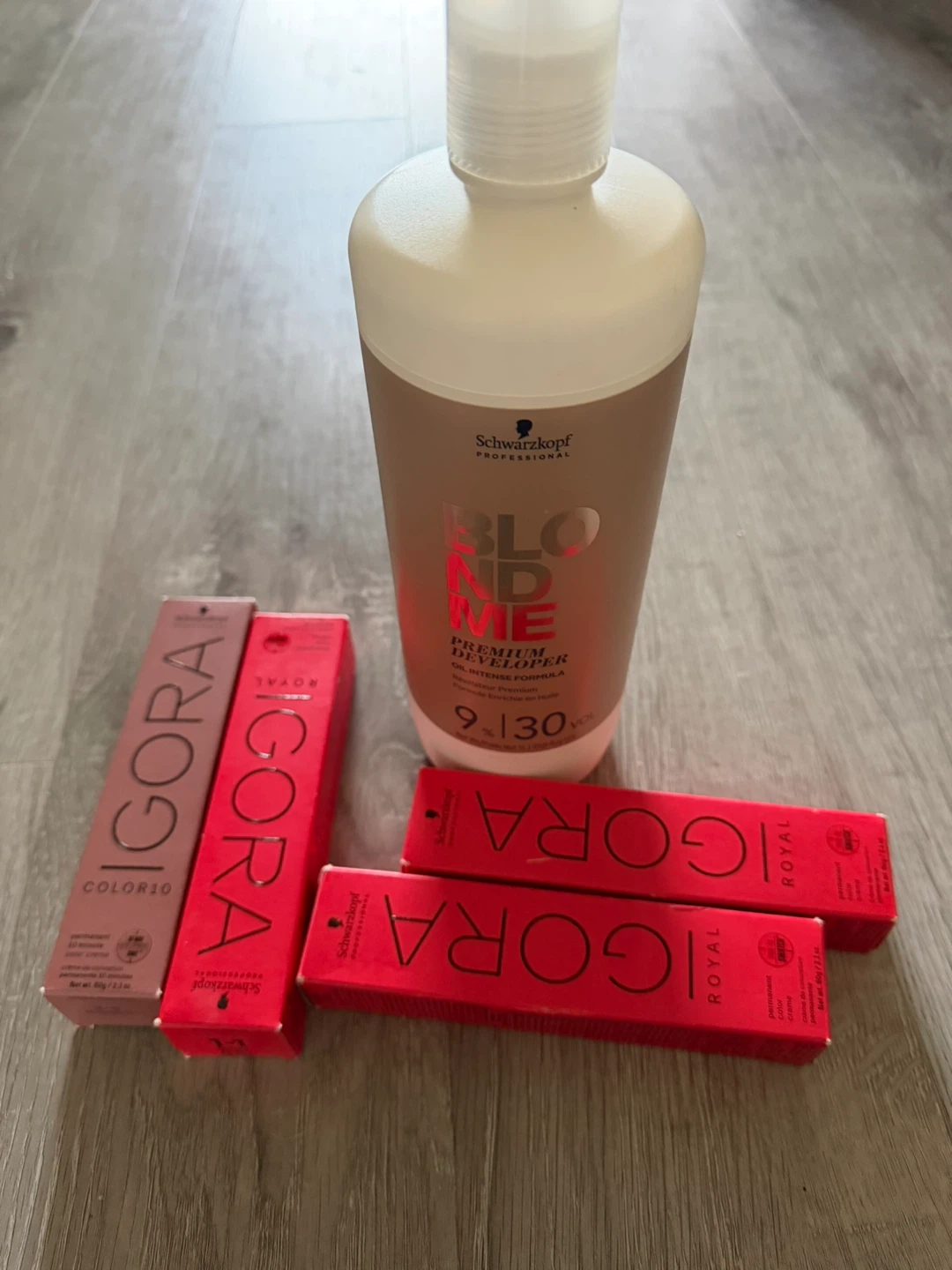 Schwarzkopf Professional BlondMe & Igora Royal Hair Color Kit - photo 2