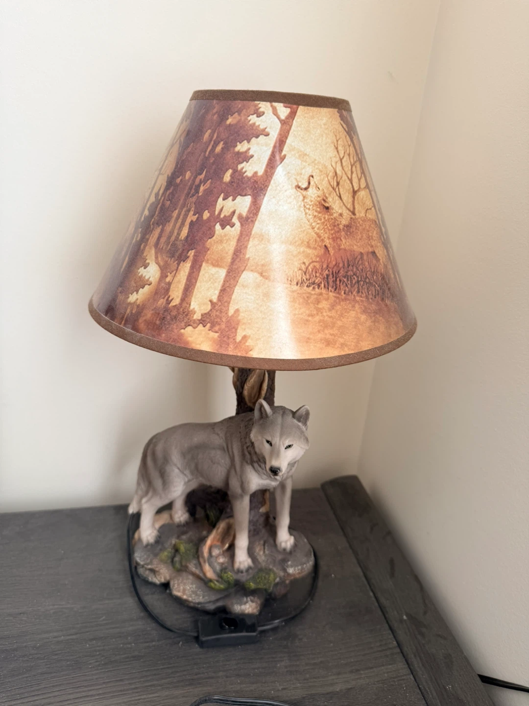 Wolf and Forest Scene Table Lamp