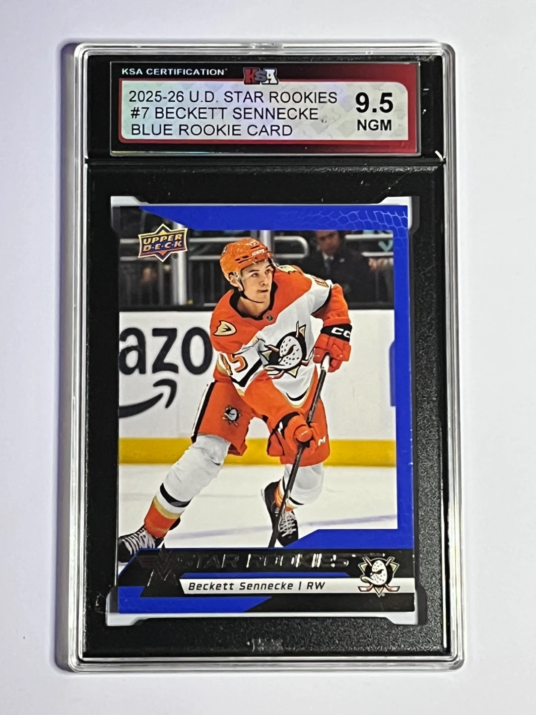 2025-26 UD Star Rookies #7 Beckett Sennecke Blue KSA 9.5