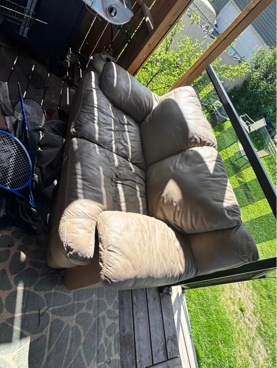 Leather loveseat - photo 2