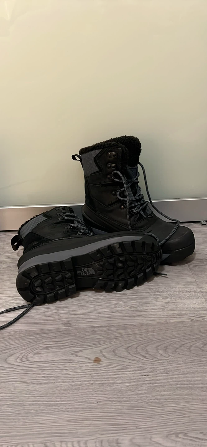 The North Face Black Winter Boots - photo 3