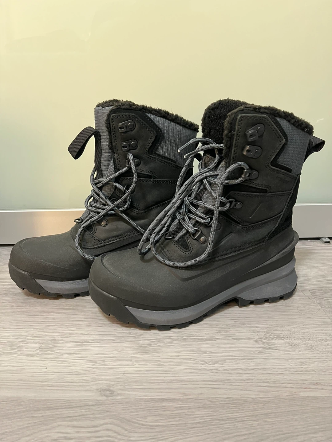 The North Face Black Winter Boots - photo 2