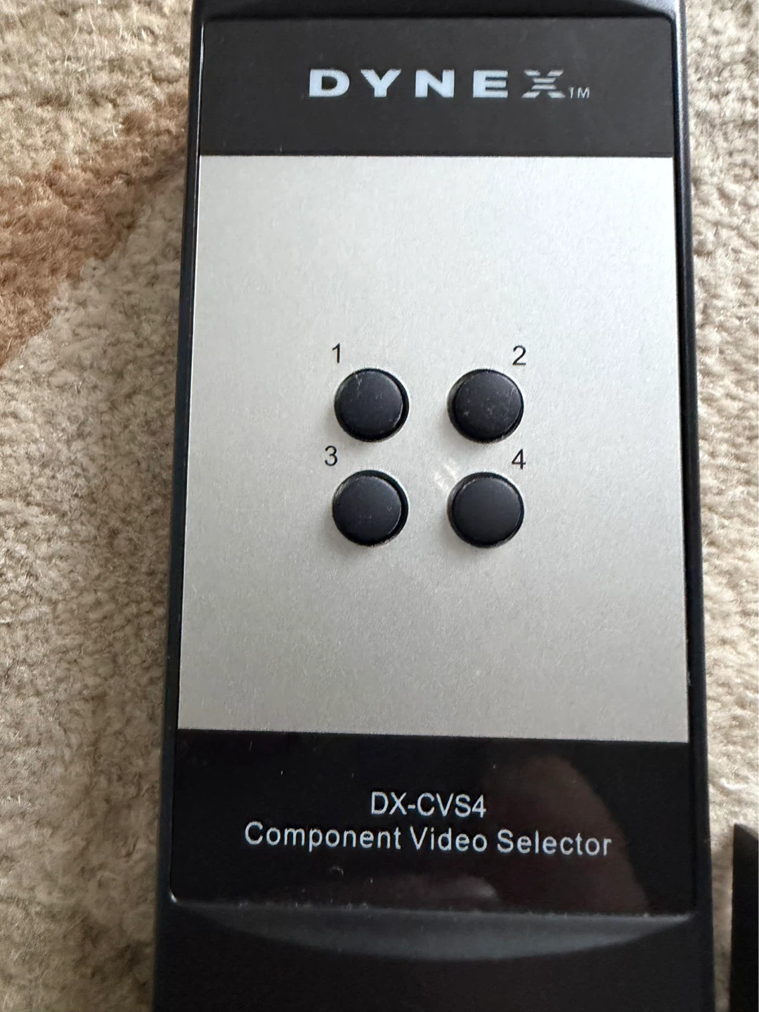 DYNEX DX-CVS4 COMPONENT VIDEO SELECTOR REMOTE CONTROL - photo 2