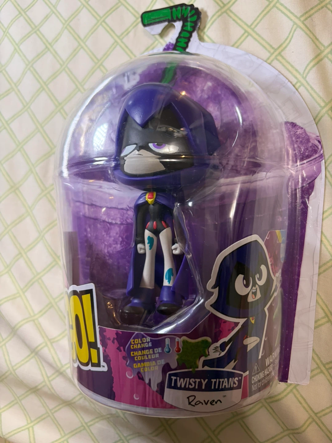 Teen Titans Go! Twisty Titans, Raven Color Change - photo 3