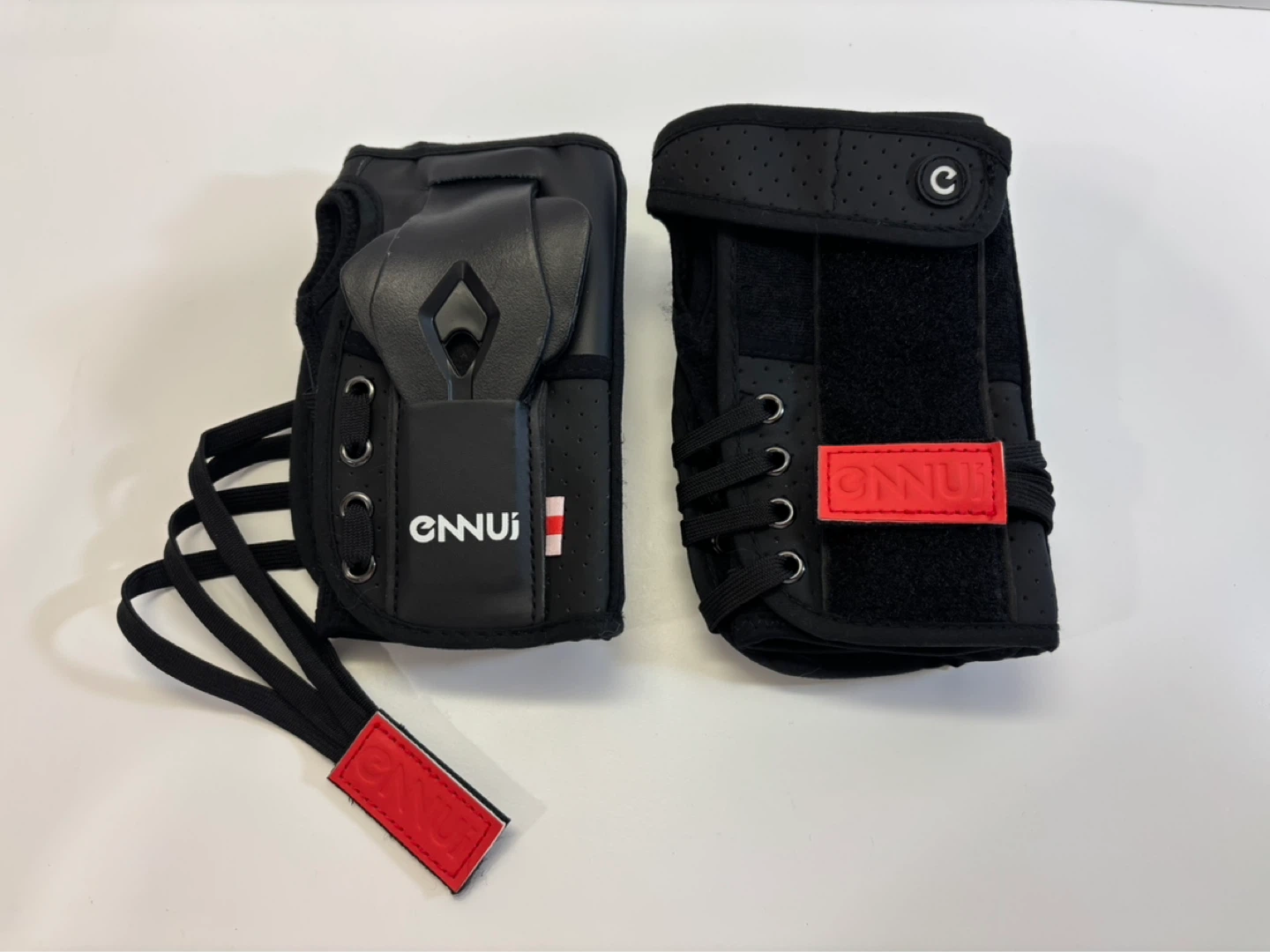 Ennui ST Wrist Strap Padded Wrist Guards Double Black size large