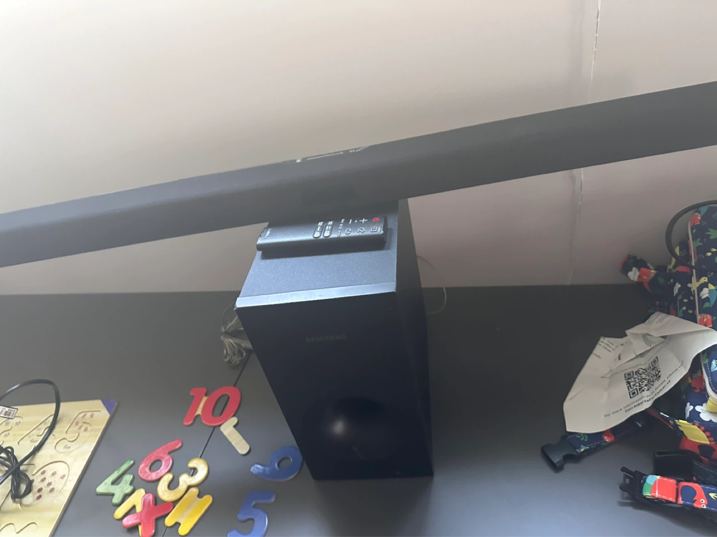 Samsung Soundbar and Subwoofer with Remote