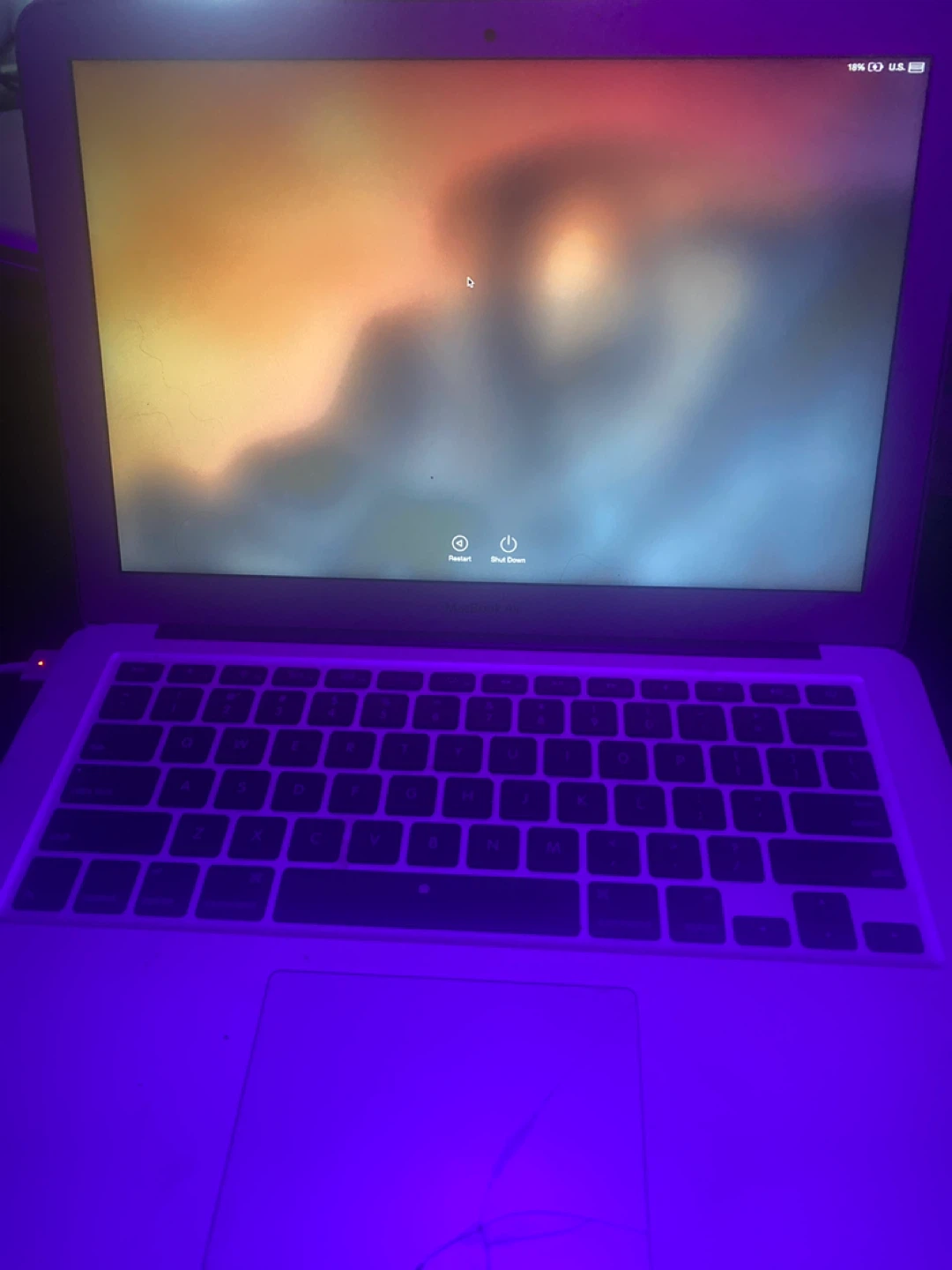 Apple Air MacBook Laptop - photo 2