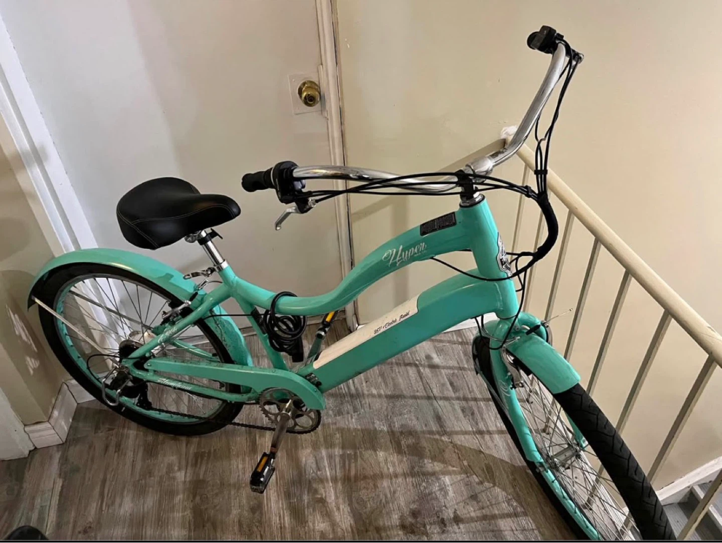 Hyper 26" Comfort Cruiser E-Bike - Teal